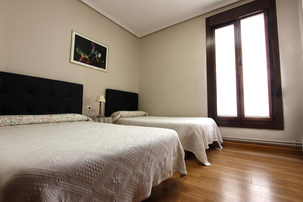 Pension Loinaz Otel San Sebastián Oda fotoğraf